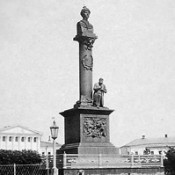 В Костроме был торжественно открыт памятник царю Михаилу Фёдоровичу Романову и крестьянину Ивану Сусанину