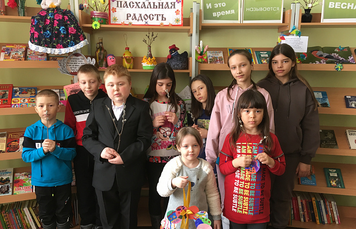 В воскресенье Вербное - верба расцвела