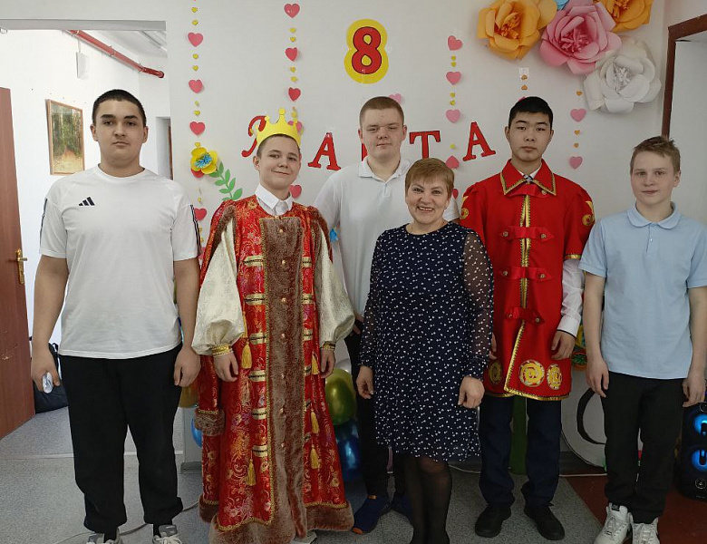 Женский день в библиотеке