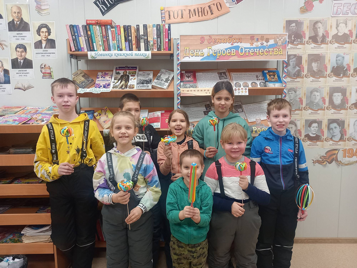 С Новым годом, Рождеством – настоящим волшебством!